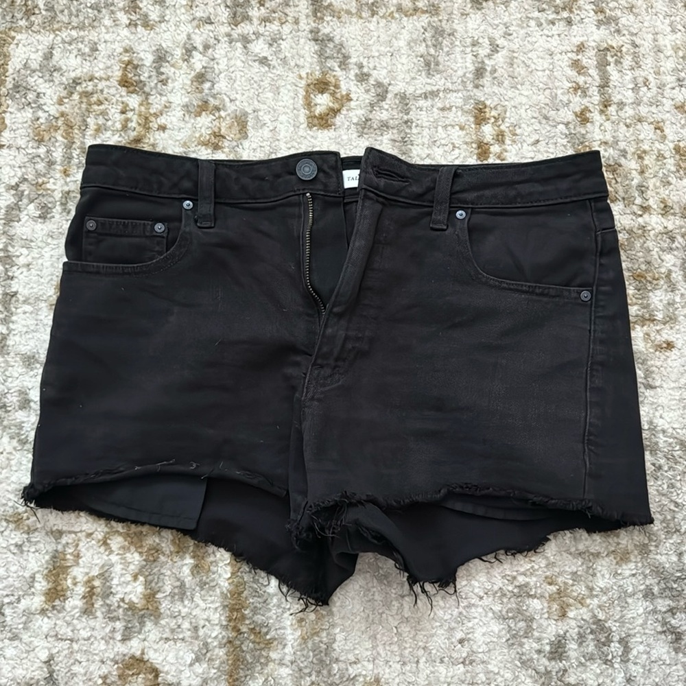 Aritzia | Talula Black Denim Shorts - Picture 1 of 6
